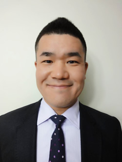 平林 巧造 氏